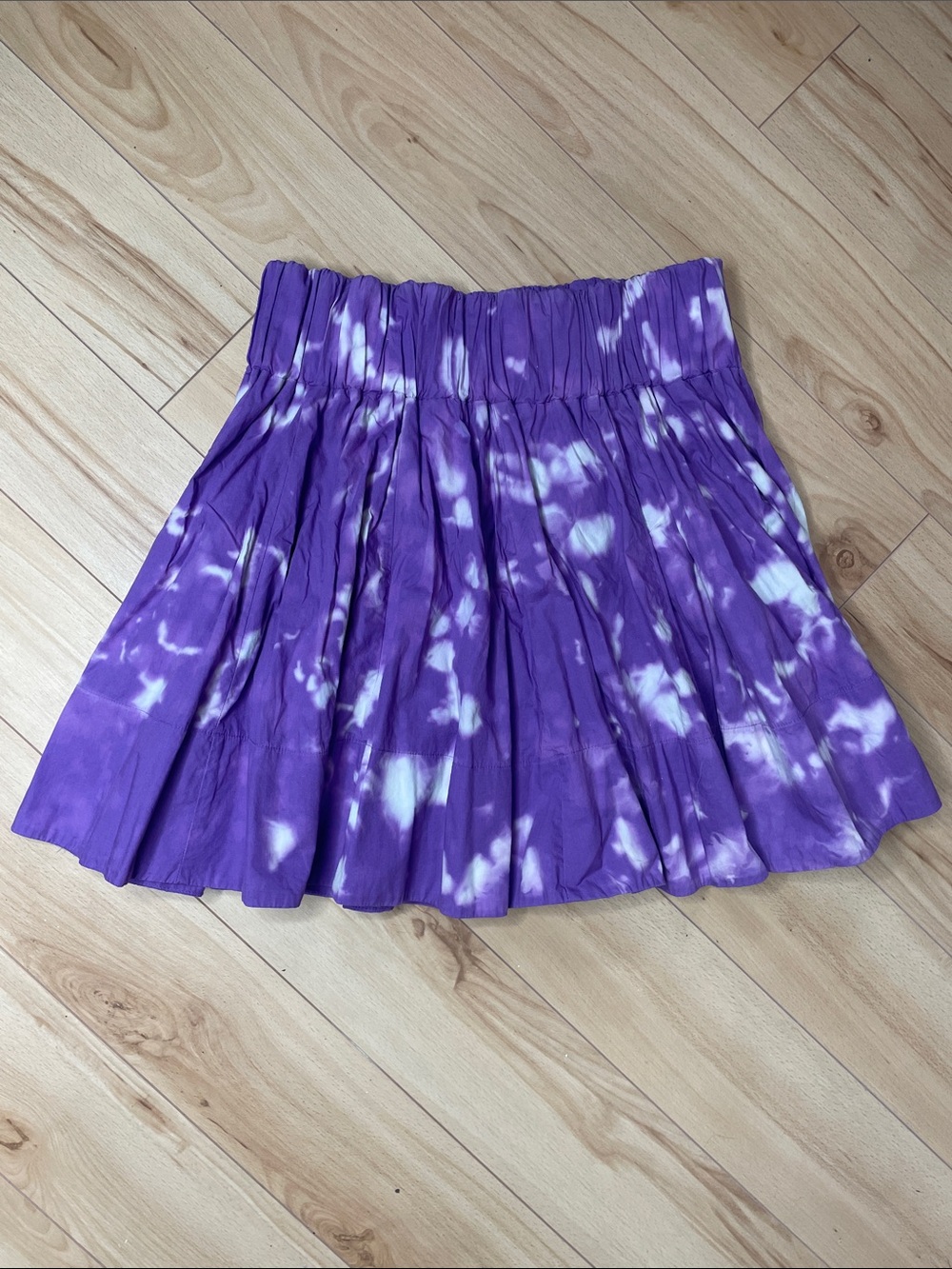 H&M Purple and White Tie-Dye Mini Skirt